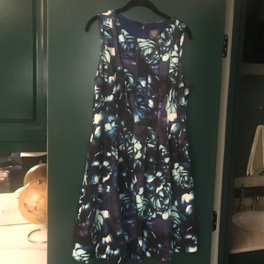 Vince Camuto Dress